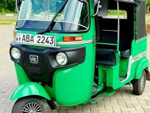 Bajaj 4 Stroke 2015 Three Wheel