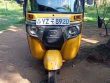 Bajaj 4 Stroke 2011 Three Wheel