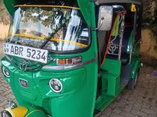 Bajaj 4 Stroke 2018 Three Wheel