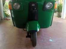 Bajaj 4stok 2012 Three Wheel