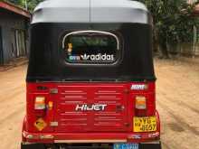 https://riyasewana.com/uploads/bajaj-4stok-201038274112.jpg