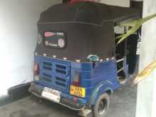 Bajaj 4stok 2015 Three Wheel