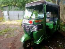 Bajaj 4 Stroke 2016 Three Wheel