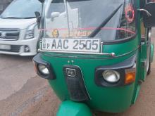 Bajaj 4 Stroke 2012 Three Wheel