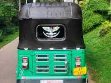 https://riyasewana.com/uploads/bajaj-4stok-2714265222013.jpg