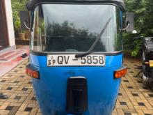 Bajaj 4 Stroke 2009 Three Wheel