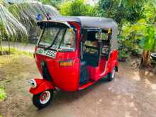 Bajaj 4 Stroke 2009 Three Wheel