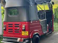 https://riyasewana.com/uploads/bajaj-4stok-tree-718305622352.jpg