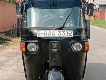 Bajaj 4 Stroke 2012 Three Wheel