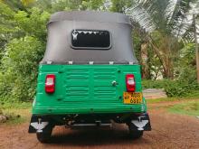 https://riyasewana.com/uploads/bajaj-4storck-24934436844.jpg