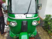 Bajaj 4 Stroke 2012 Three Wheel