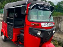 Bajaj 4 Stroke 2018 Three Wheel