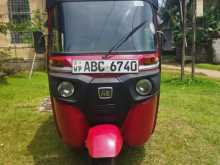 Bajaj 4 Stroke 2015 Three Wheel