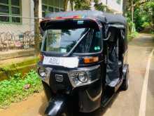 Bajaj 4stork 2016 Three Wheel