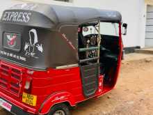 Bajaj 4 Stroke 2017 Three Wheel
