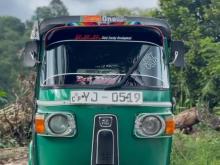 Bajaj 4 Stroke 2011 Three Wheel
