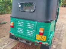 https://riyasewana.com/uploads/bajaj-4stork-251420446645.jpg