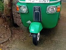 Bajaj 4 Stroke 2011 Three Wheel