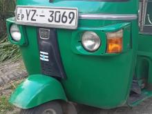Bajaj 4storke 2012 Three Wheel