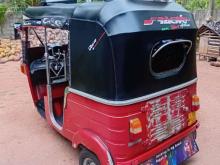 https://riyasewana.com/uploads/bajaj-4storoke-15739326165.jpg