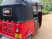 https://riyasewana.com/uploads/bajaj-4streok-111653014602.jpg