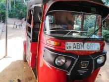 Bajaj 4streok 2016 Three Wheel