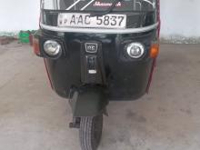 Bajaj 4 Stroke 2012 Three Wheel