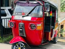 Bajaj 4 Stroke 2011 Three Wheel