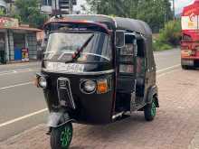 Bajaj 4 Stroke 2010 Three Wheel