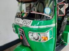 Bajaj 4Strock 2011 Three Wheel