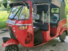 Bajaj 4strock 2009 Three Wheel