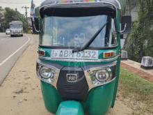 Bajaj 4 Stroke 2016 Three Wheel