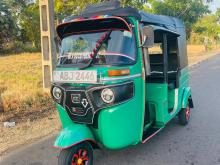 Bajaj 4 Stroke 2015 Three Wheel