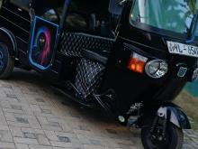 Bajaj 4 Stroke 2011 Three Wheel