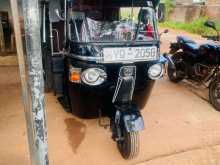 Bajaj 4 Stroke 2011 Three Wheel