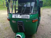 Bajaj 4 Stroke 2009 Three Wheel