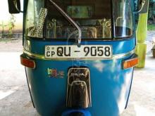 Bajaj 4 Stroke 2009 Three Wheel