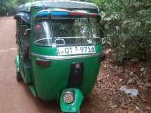 Bajaj 4 Stroke 2009 Three Wheel
