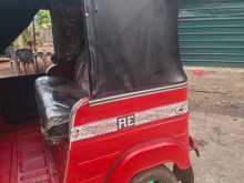 Bajaj 4strok 2015 Three Wheel