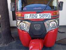 Bajaj 4strok 2017 Three Wheel