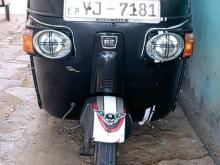 Bajaj 4 Stroke 2011 Three Wheel