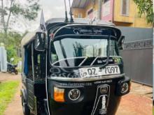 Bajaj 4 Stroke 2010 Three Wheel
