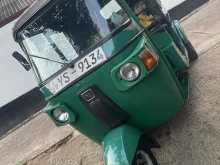 Bajaj 4 Stroke 2012 Three Wheel
