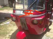 Bajaj 4 Stroke 2010 Three Wheel