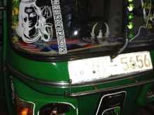 Bajaj 4strok 2010 Three Wheel
