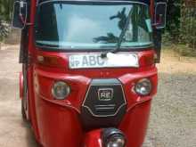 Bajaj 4strok 2015 Three Wheel