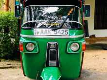 Bajaj 4 Stroke 2013 Three Wheel