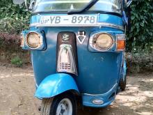 Bajaj 4 Stroke 2010 Three Wheel