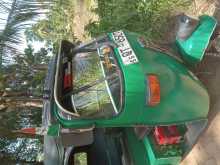 Bajaj 4 Stroke 2009 Three Wheel