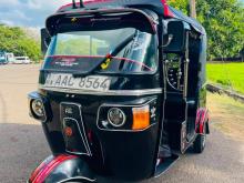 Bajaj 4 Stroke 2012 Three Wheel